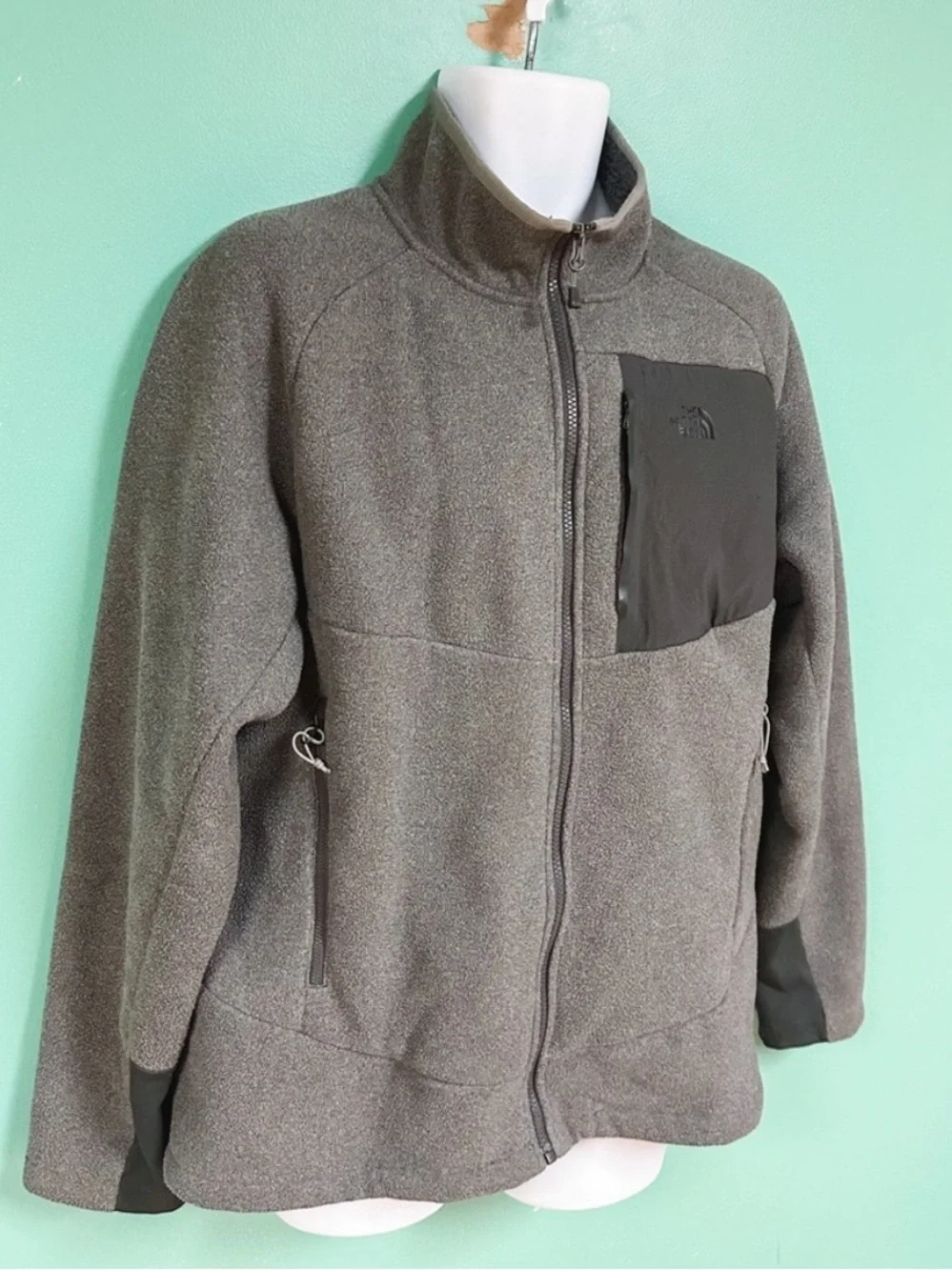 The North Face Gray Lightweight Chimborazo Zip Up Jacket Mens Size L